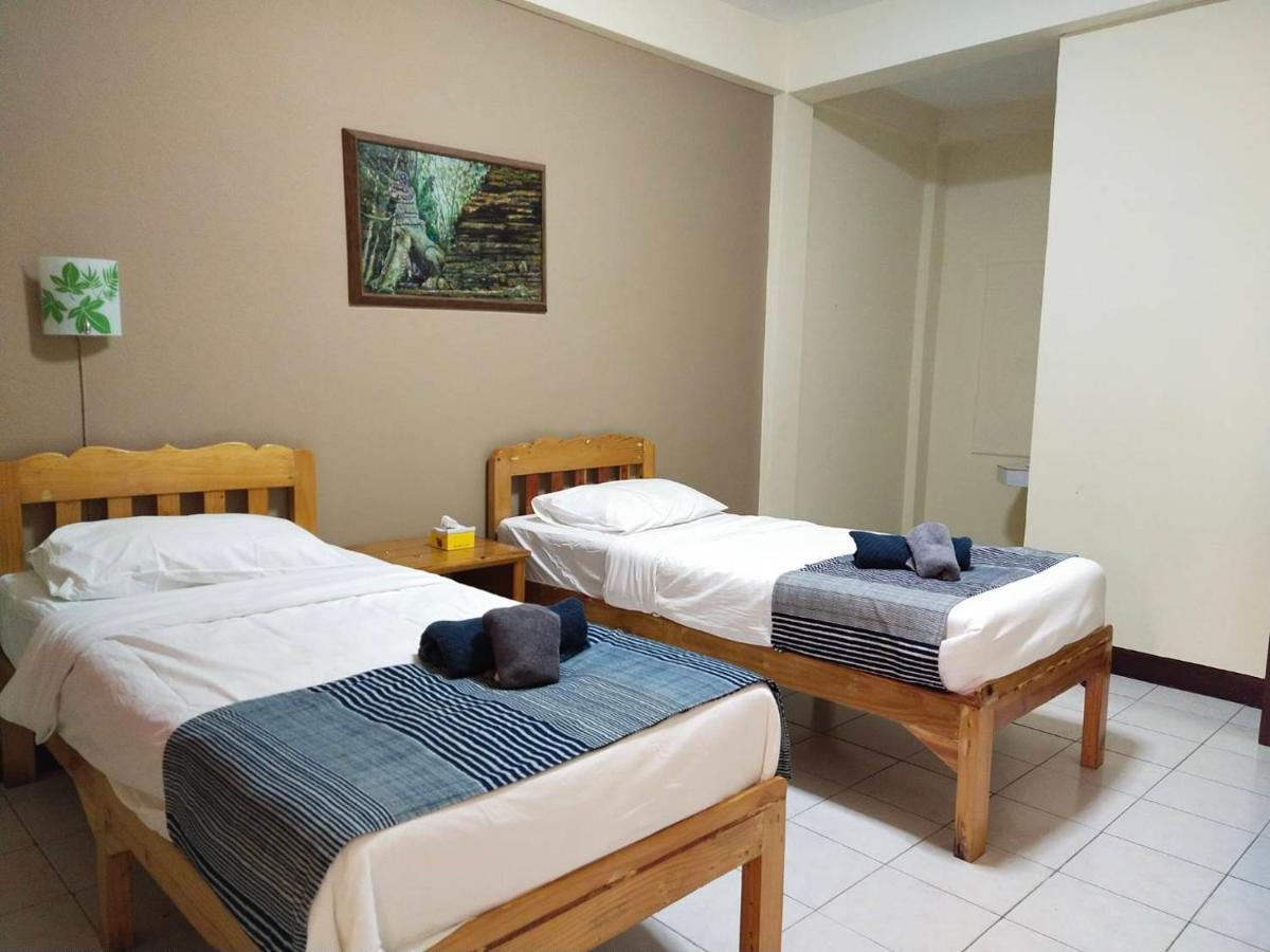 The Shire Guesthouse Chiang Mai Buitenkant foto