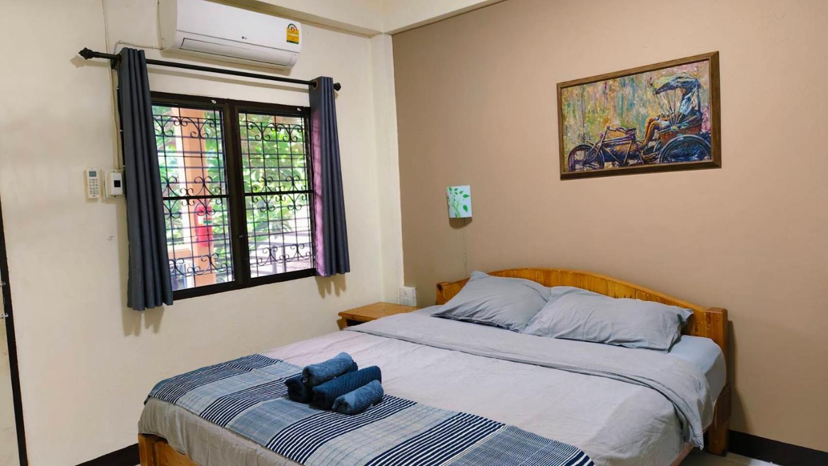 The Shire Guesthouse Chiang Mai Buitenkant foto