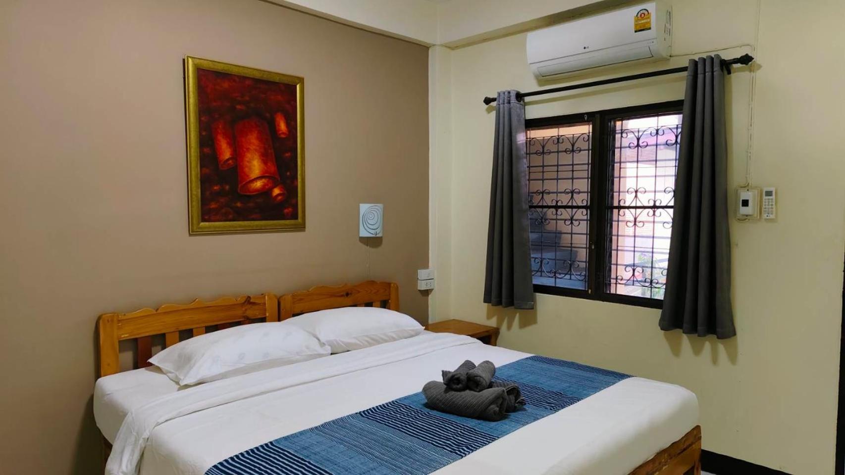 The Shire Guesthouse Chiang Mai Buitenkant foto