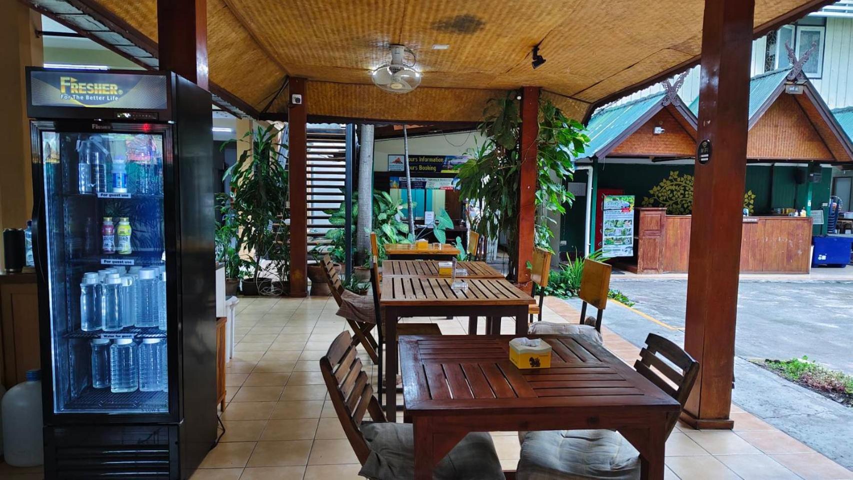 The Shire Guesthouse Chiang Mai Buitenkant foto